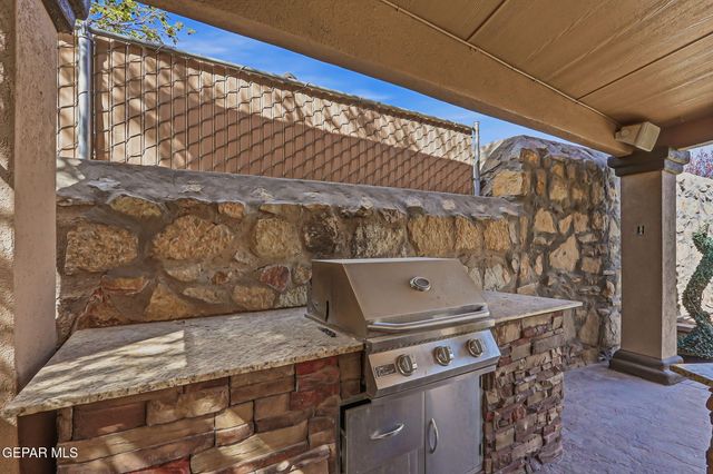 13445 EMERALD CREEK Drive, Horizon City, TX 79928