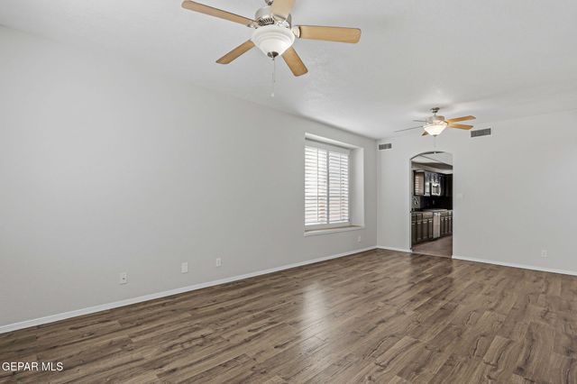 13445 EMERALD CREEK Drive, Horizon City, TX 79928