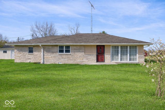 6742 E County Road 900 N, Seymour, IN 47274