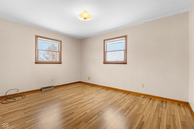 6742 E County Road 900 N, Seymour, IN 47274