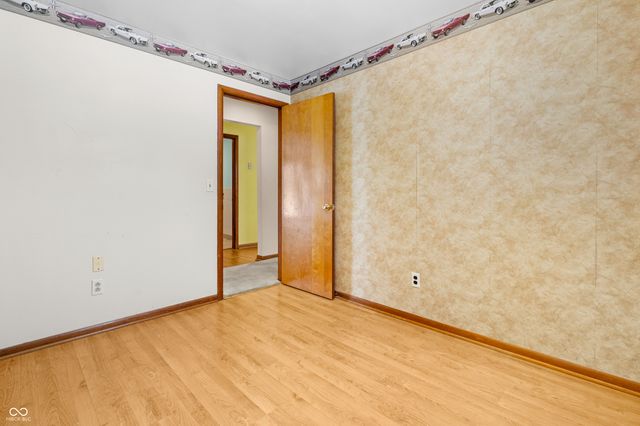 6742 E County Road 900 N, Seymour, IN 47274