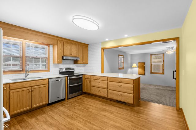 6742 E County Road 900 N, Seymour, IN 47274