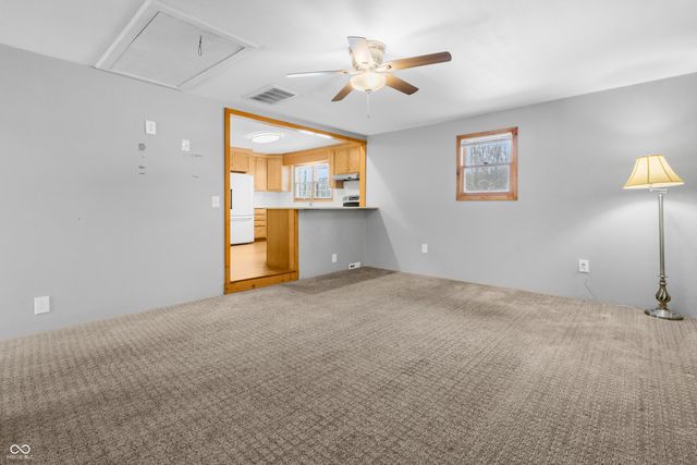 6742 E County Road 900 N, Seymour, IN 47274