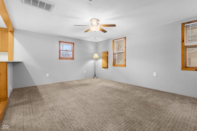 6742 E County Road 900 N, Seymour, IN 47274