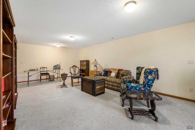 3713 PARK DR, Rapid City, SD 57702