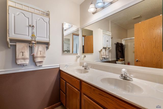 3713 PARK DR, Rapid City, SD 57702