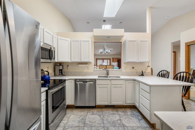 3713 PARK DR, Rapid City, SD 57702