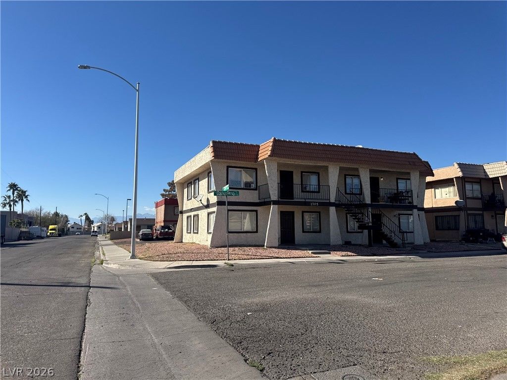 1705 Breckenwood Court, Las Vegas, NV 89115