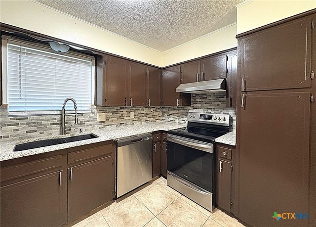 613 County Road 4876, Copperas Cove, TX 76522