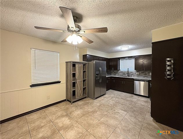 613 County Road 4876, Copperas Cove, TX 76522