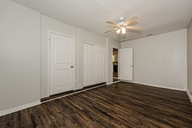 607 Dixon Street, Cleburne, TX 76033