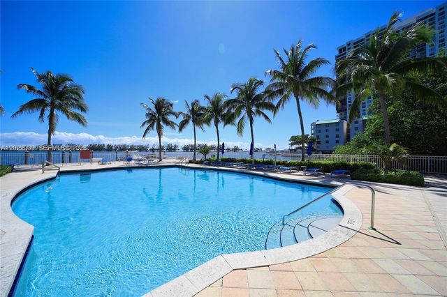 2101 BRICKELL 410, Miami, FL 33131