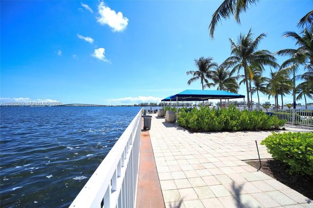 2101 BRICKELL 410, Miami, FL 33131