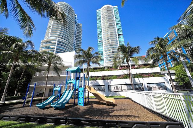2101 BRICKELL 410, Miami, FL 33131