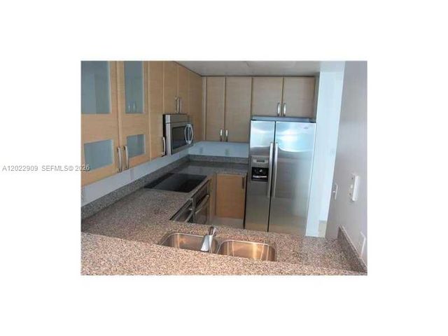 2101 BRICKELL 410, Miami, FL 33131