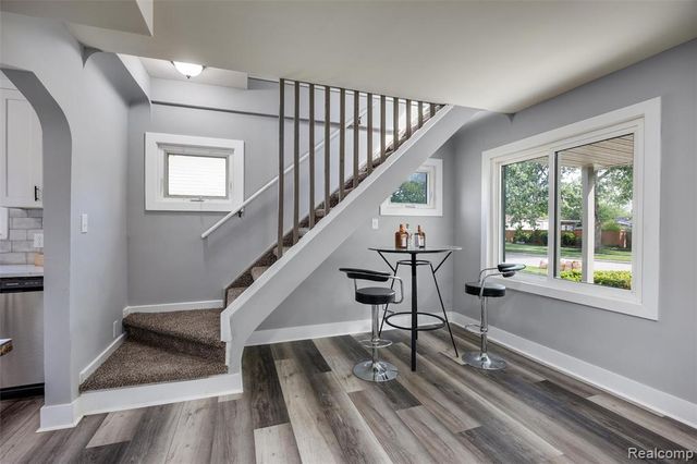 17108 Arlington Avenue, Allen Park, MI 48101