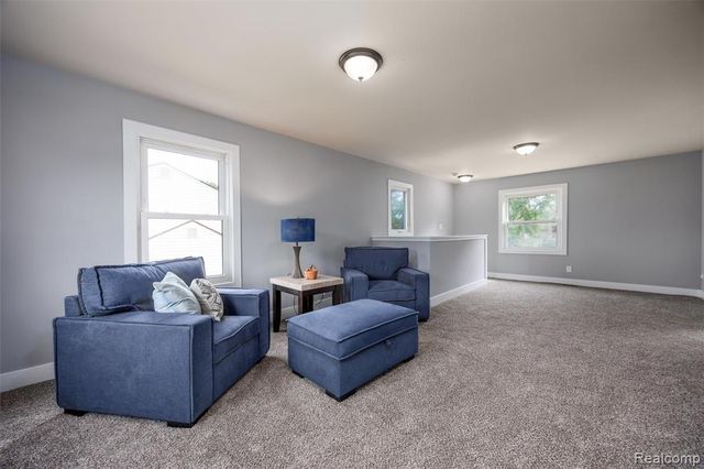 17108 Arlington Avenue, Allen Park, MI 48101
