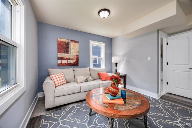 17108 Arlington Avenue, Allen Park, MI 48101
