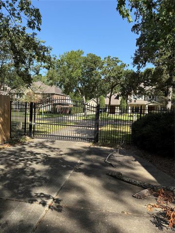 14107 Kellywood Lane, Houston, TX 77079