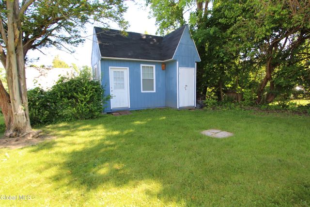 5 Hudson Street, Castleton-on-hudson, NY 12033