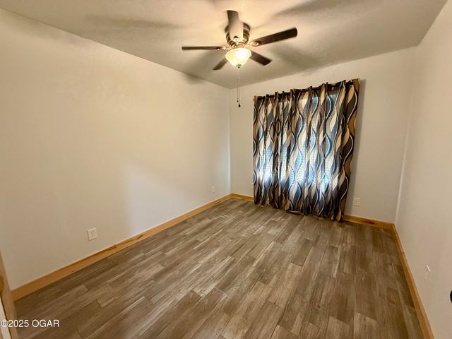 811 S Wood Street, Neosho, MO 64850