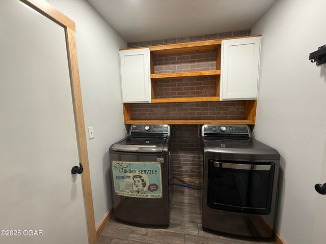 811 S Wood Street, Neosho, MO 64850