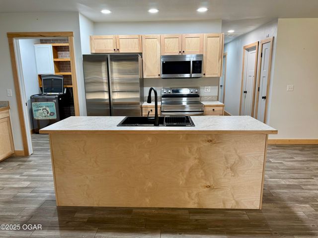 811 S Wood Street, Neosho, MO 64850