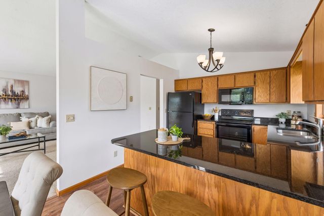 2187 Grimm Road, Chaska, MN 55318