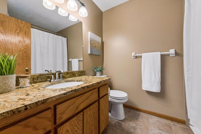 2187 Grimm Road, Chaska, MN 55318