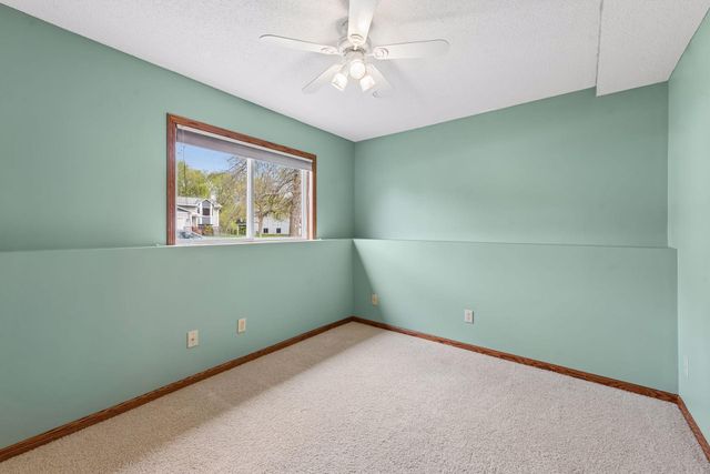 2187 Grimm Road, Chaska, MN 55318