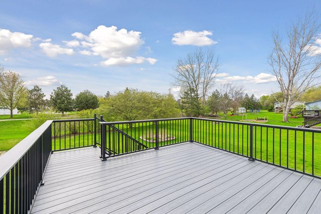 2187 Grimm Road, Chaska, MN 55318
