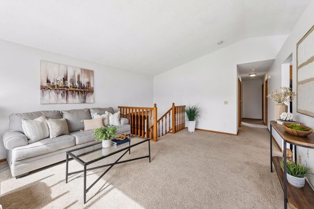 2187 Grimm Road, Chaska, MN 55318
