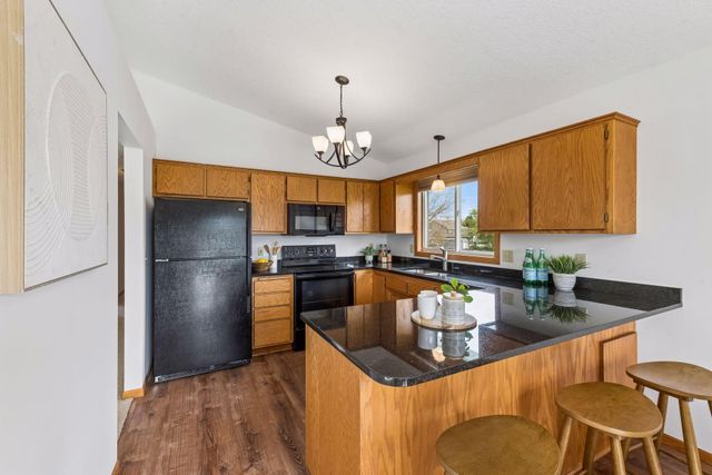 2187 Grimm Road, Chaska, MN 55318