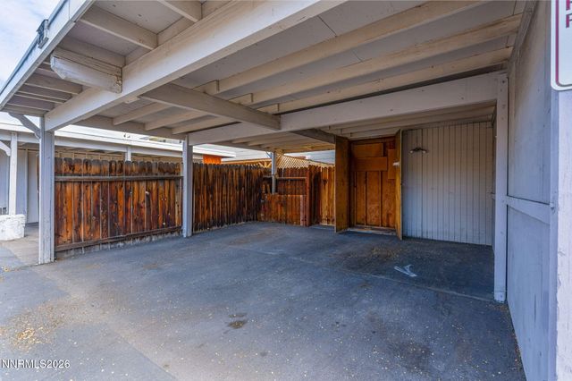 28 Smithridge Park, Reno, NV 89502