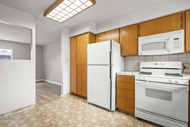 28 Smithridge Park, Reno, NV 89502