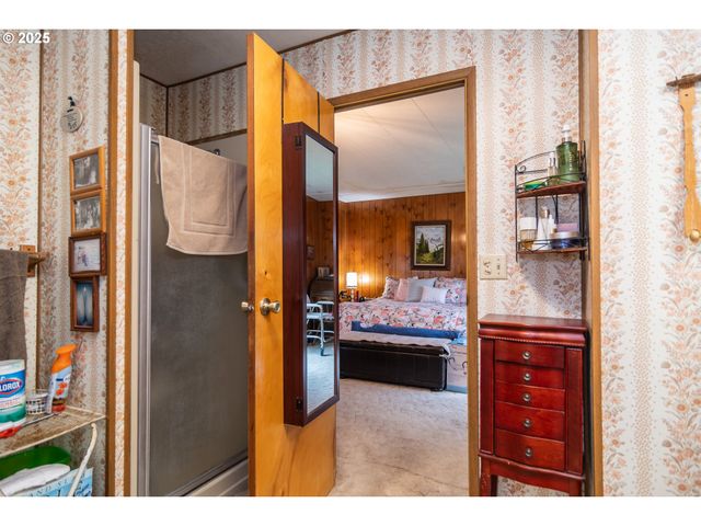 7840 GARDEN VALLEY Rd, Roseburg, OR 97471