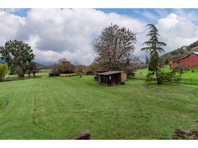 7840 GARDEN VALLEY Rd, Roseburg, OR 97471