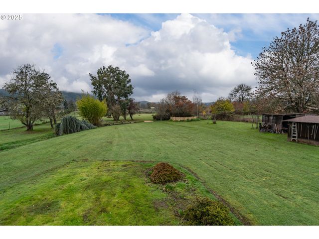 7840 GARDEN VALLEY Rd, Roseburg, OR 97471