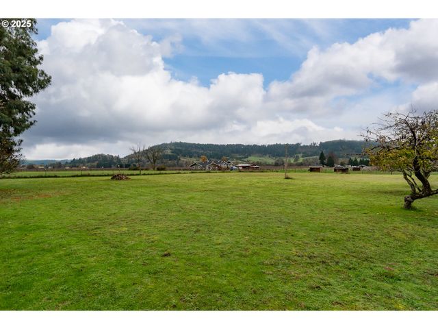 7840 GARDEN VALLEY Rd, Roseburg, OR 97471