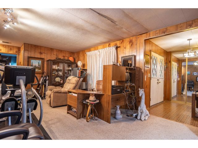 7840 GARDEN VALLEY Rd, Roseburg, OR 97471