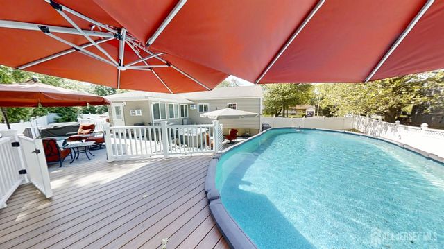 4 Meade Court, Piscataway, NJ 08854
