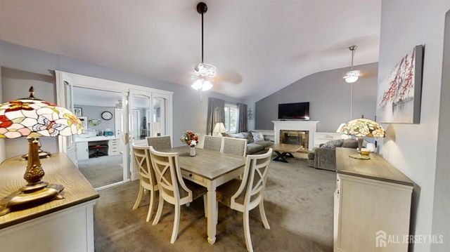 4 Meade Court, Piscataway, NJ 08854