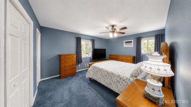 4 Meade Court, Piscataway, NJ 08854