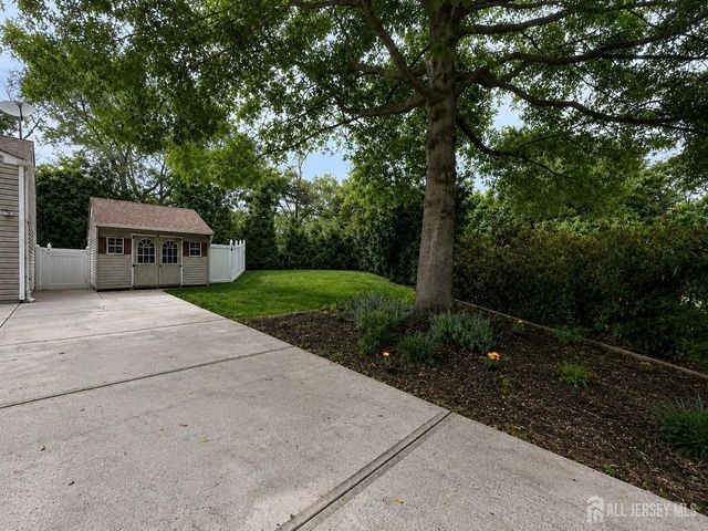 4 Meade Court, Piscataway, NJ 08854