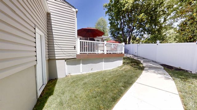 4 Meade Court, Piscataway, NJ 08854