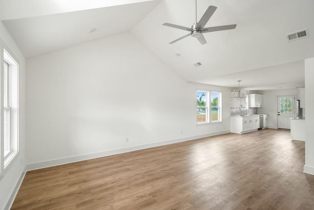 1138 Snow Ave, Madison, TN 37115
