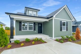 1138 Snow Ave, Madison, TN 37115