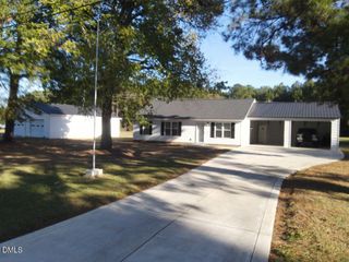 144 Red Hill Church Road, Dunn, NC 28334
