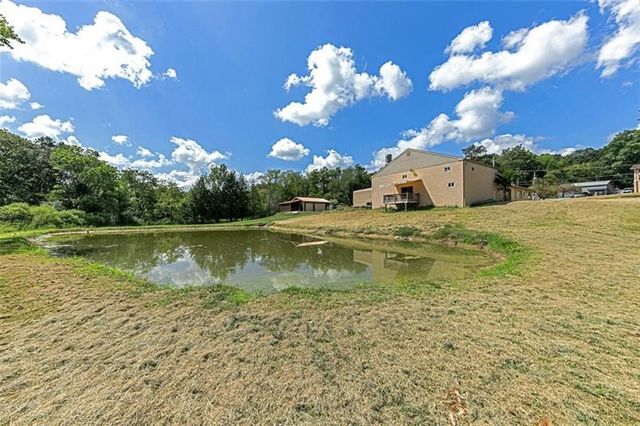 3275 Hills Church Road, Murrysville, PA 15632