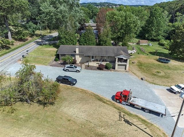 3275 Hills Church Road, Murrysville, PA 15632